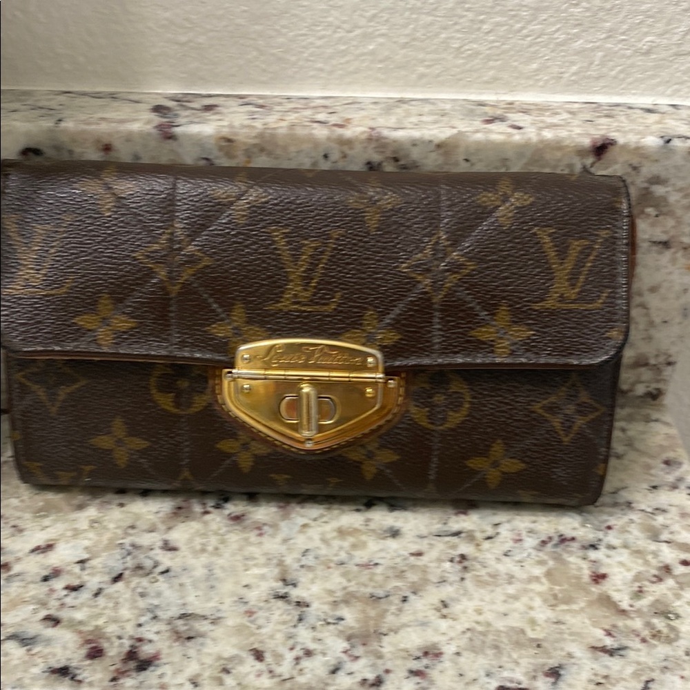 LOUIS VUITTON MONOGRAM CANVAS ETOILE SARAH WALLET - Picture 7 of 12